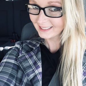 Meet your Posher, Alisha